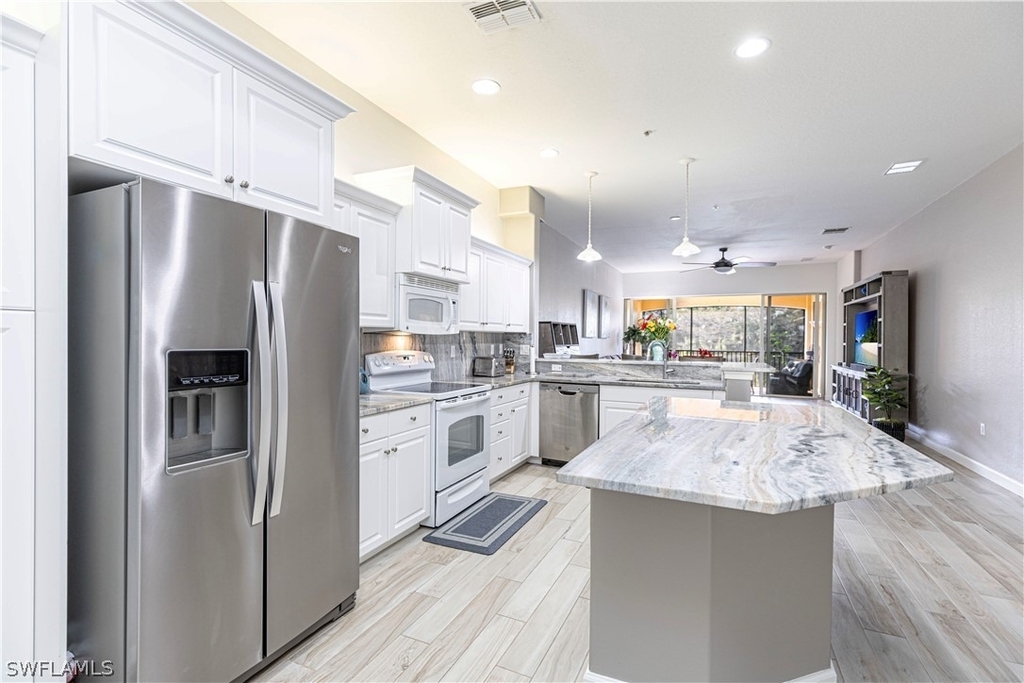 8641 Piazza Del Lago Circle - Photo 2