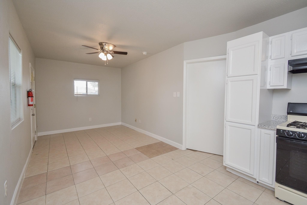 2117 Thonig Road - Photo 8