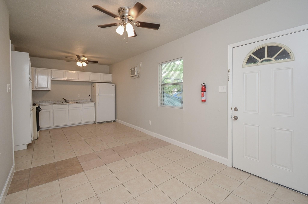 2117 Thonig Road - Photo 0