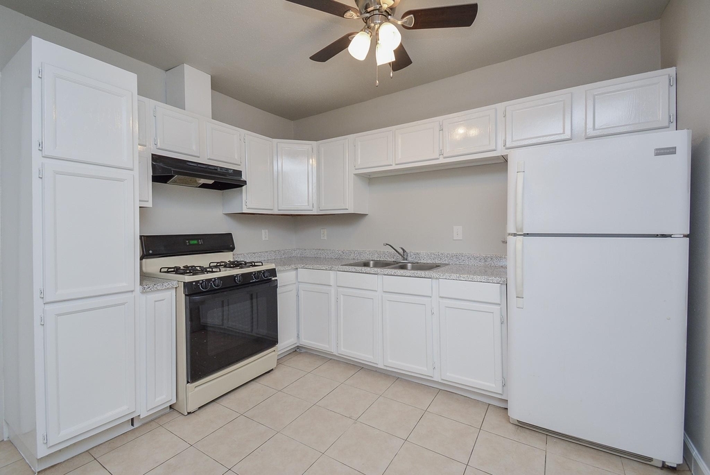 2117 Thonig Road - Photo 14