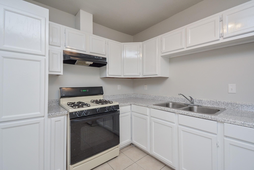 2117 Thonig Road - Photo 13