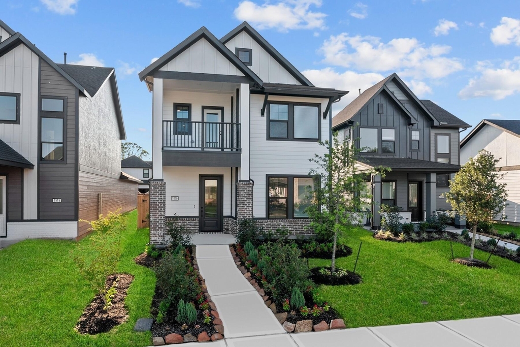 1519 Noble Park Drive - Photo 1
