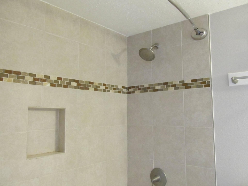 4001 Nasa Parkway - Photo 18