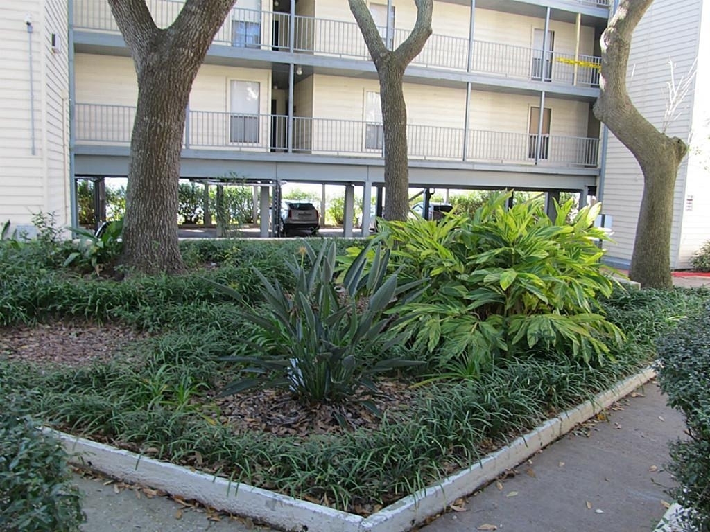 4001 Nasa Parkway - Photo 5