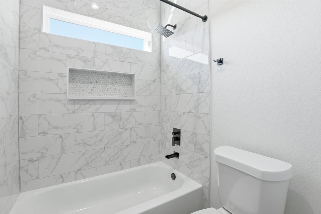712 Delano Street - Photo 46