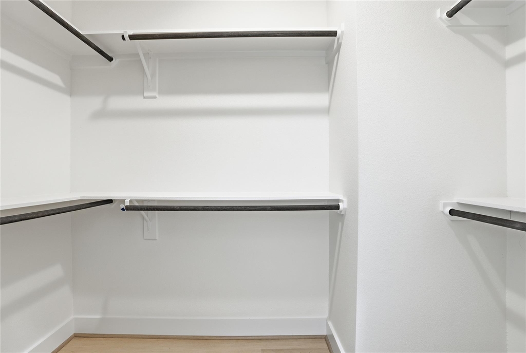 712 Delano Street - Photo 35