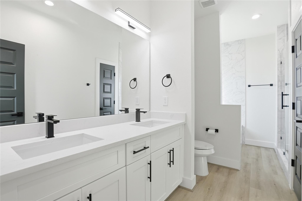 712 Delano Street - Photo 12