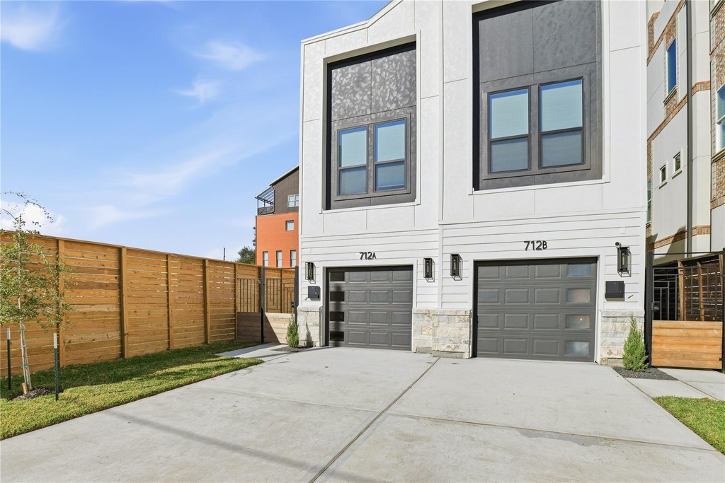 712 Delano Street - Photo 20