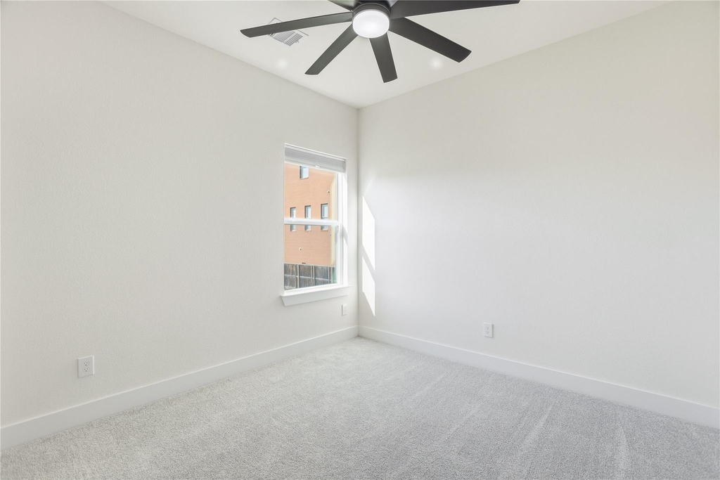 712 Delano Street - Photo 43