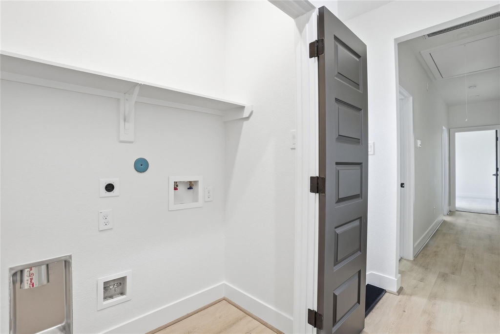 712 Delano Street - Photo 42