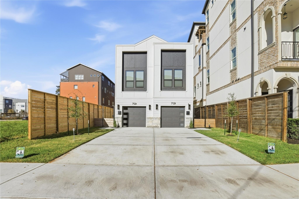 712 Delano Street - Photo 23