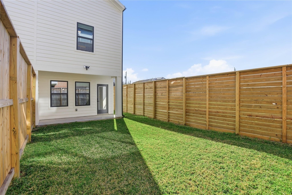 712 Delano Street - Photo 15
