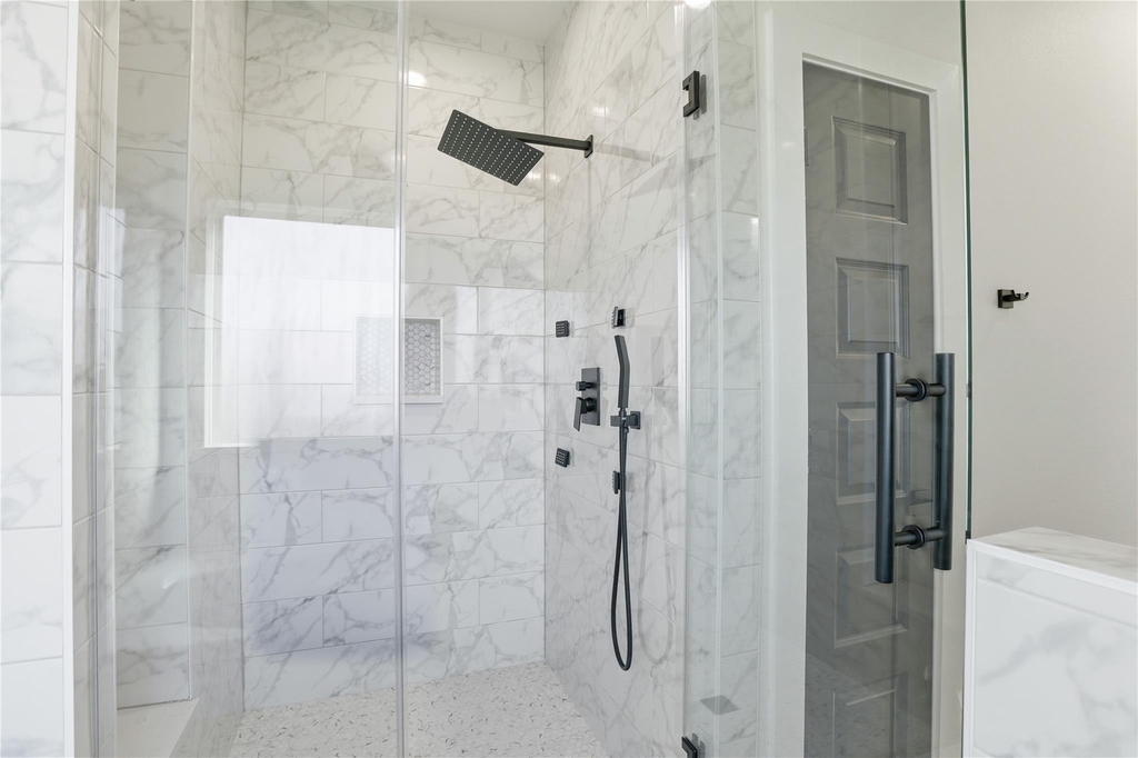 712 Delano Street - Photo 13
