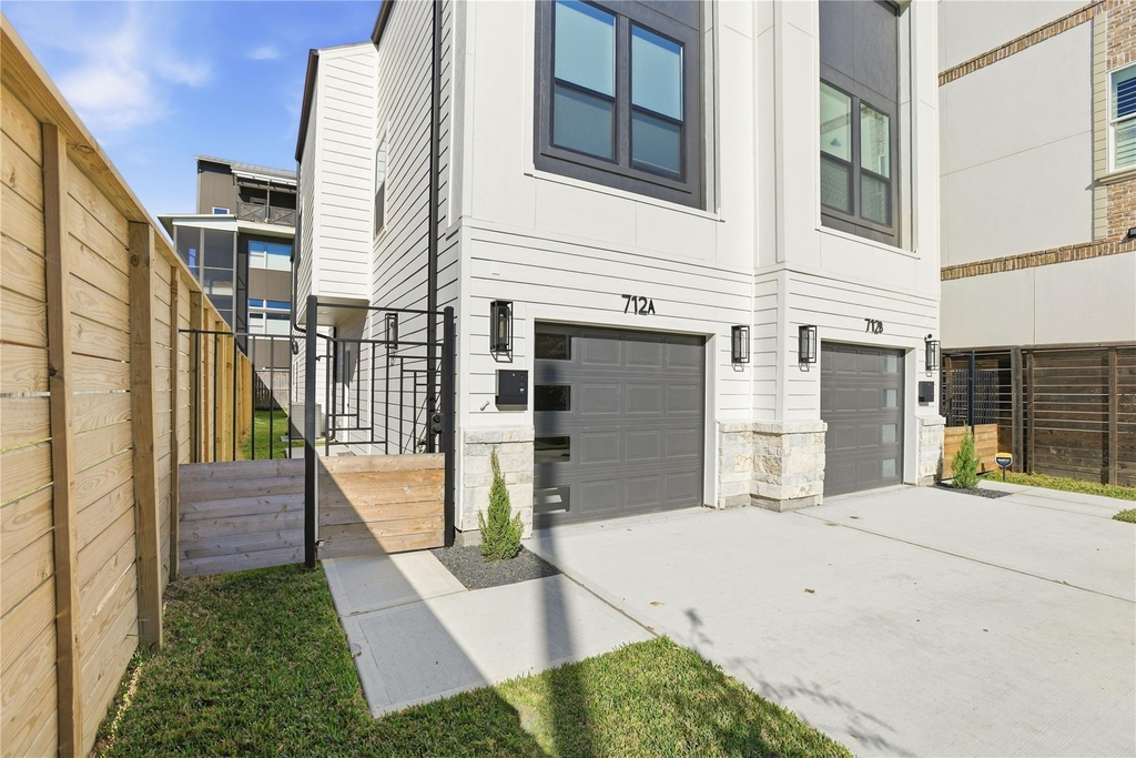 712 Delano Street - Photo 18