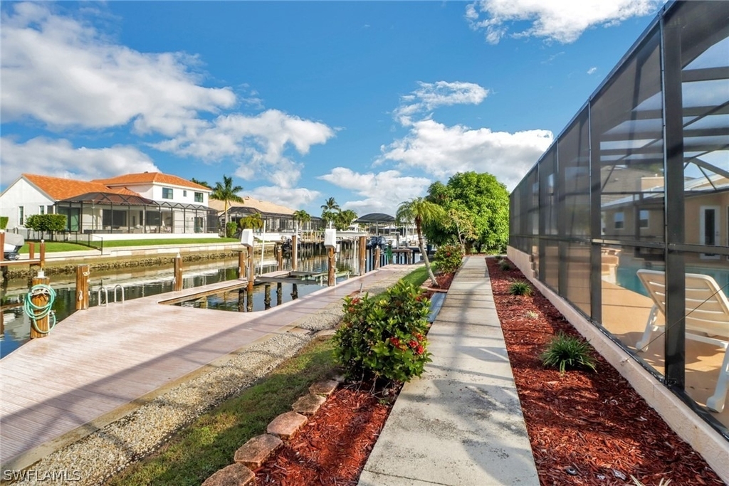 562 Goldcoast Court - Photo 22