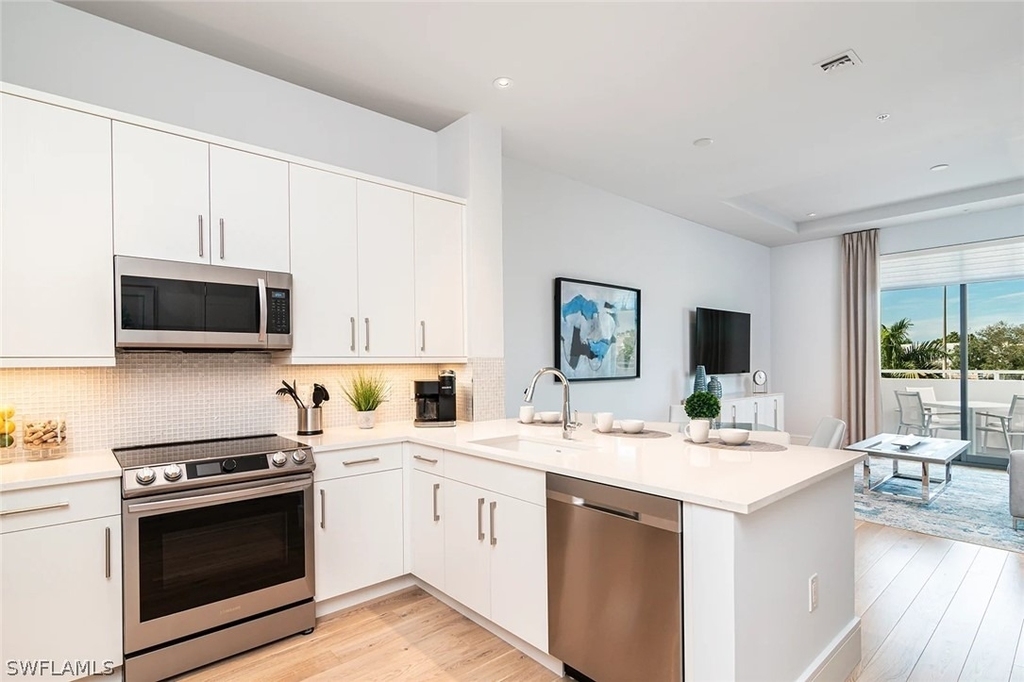 101 8th Street S - Photo 2