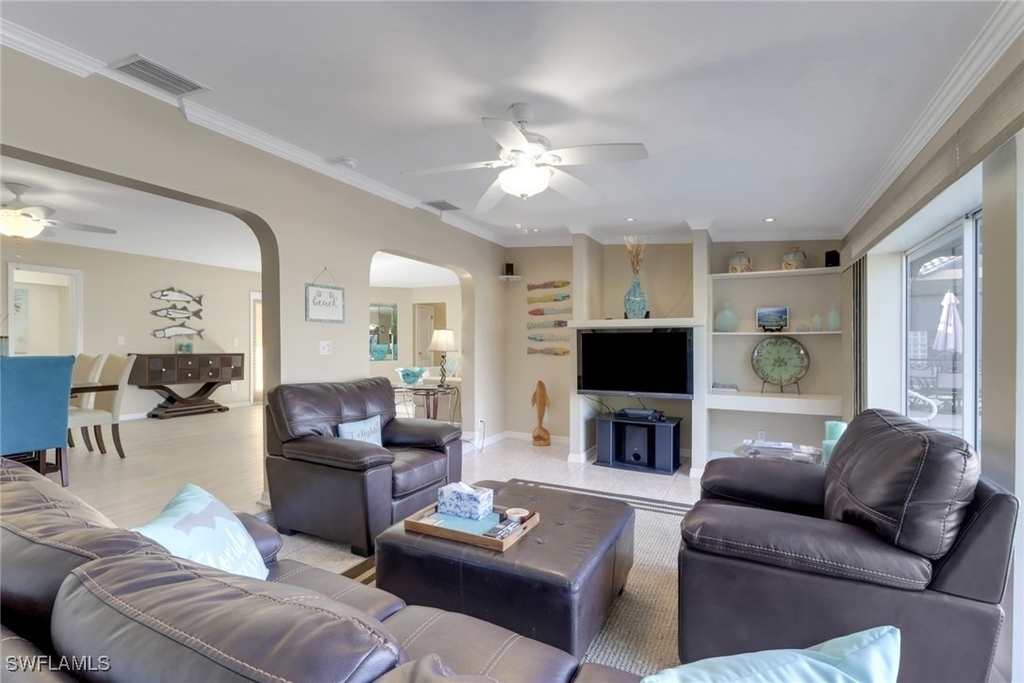 562 Goldcoast Court - Photo 5