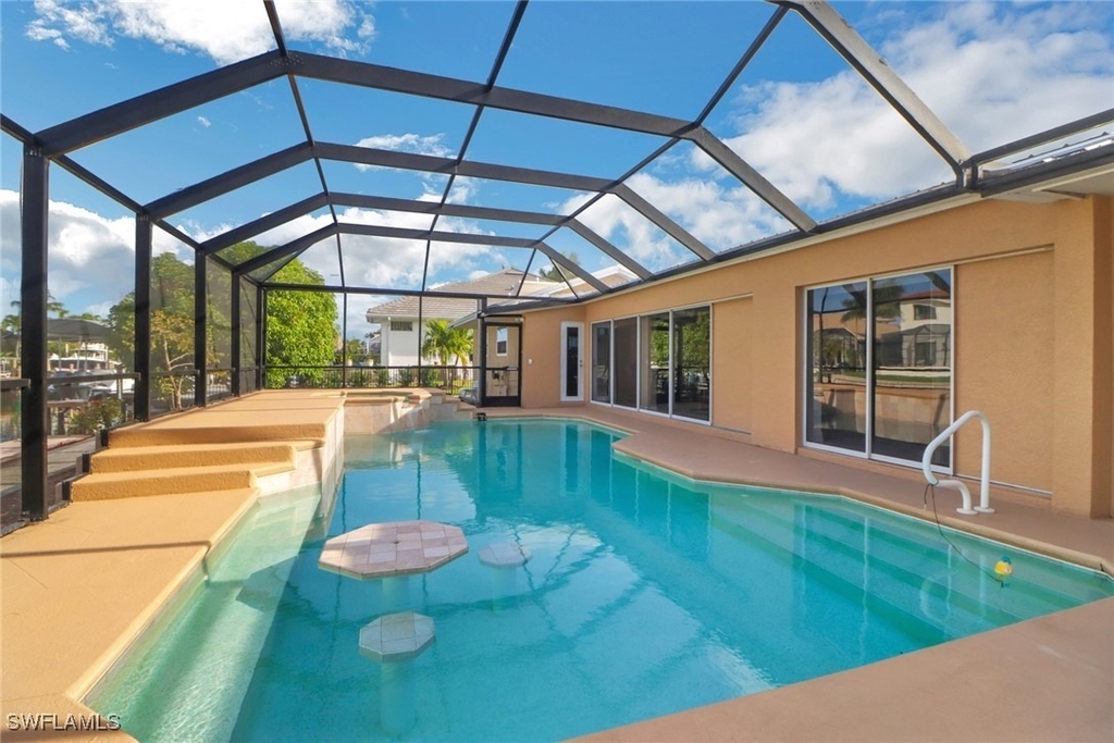 562 Goldcoast Court - Photo 19