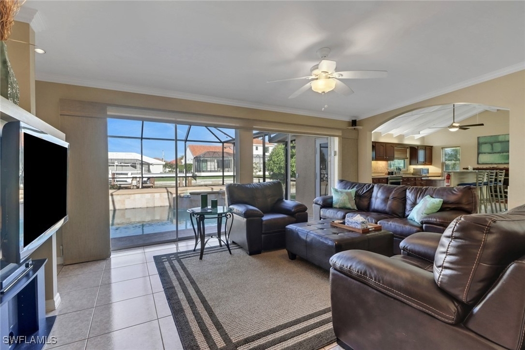 562 Goldcoast Court - Photo 4