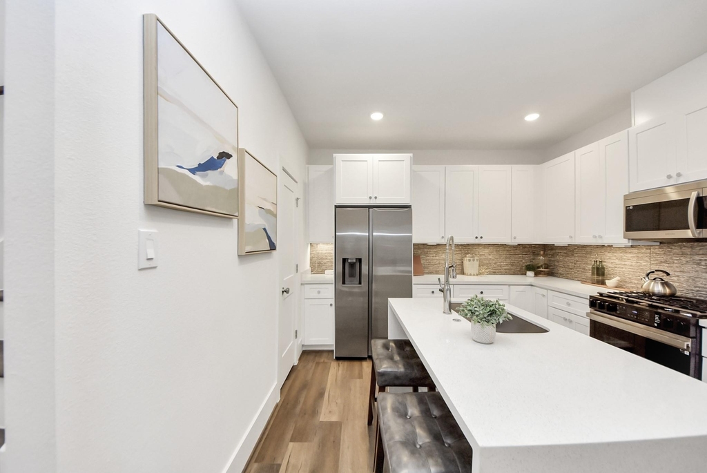7504 Carver Road - Photo 13