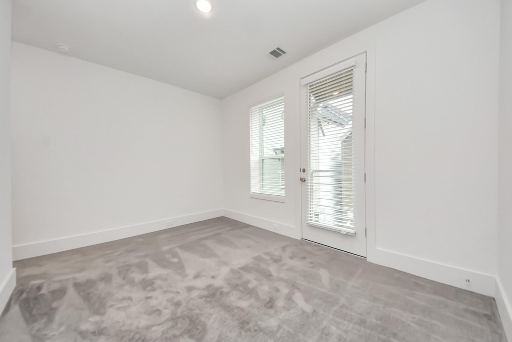 7504 Carver Road - Photo 38