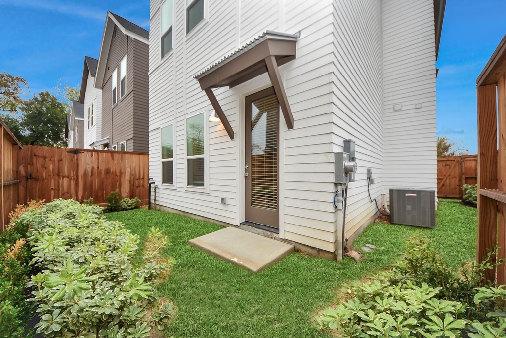 7504 Carver Road - Photo 41