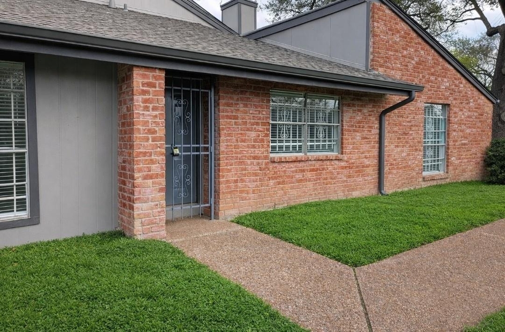 5815 Village Forest Court - Photo 1