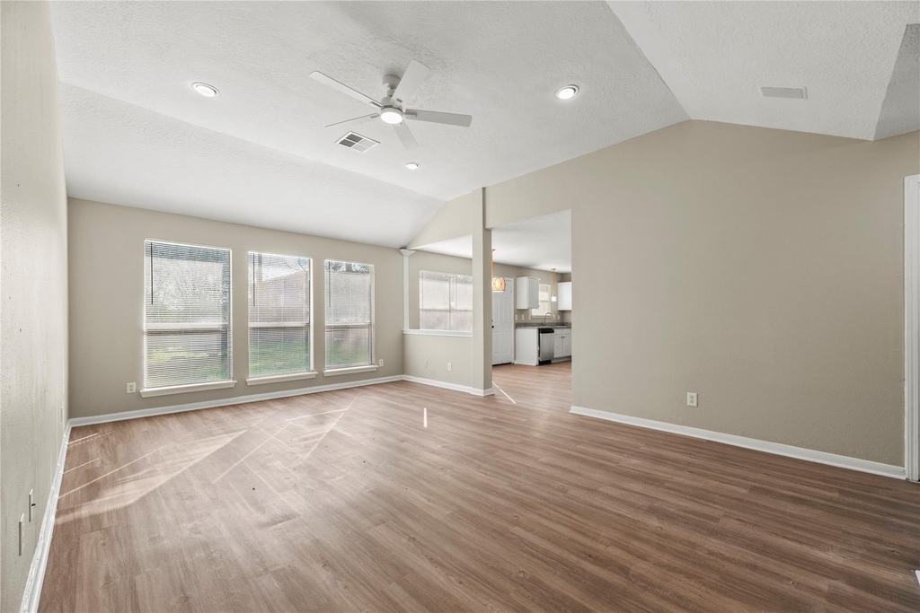 7134 Prairie Village Drive - Photo 6