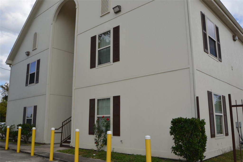 304 Dell Court - Photo 1
