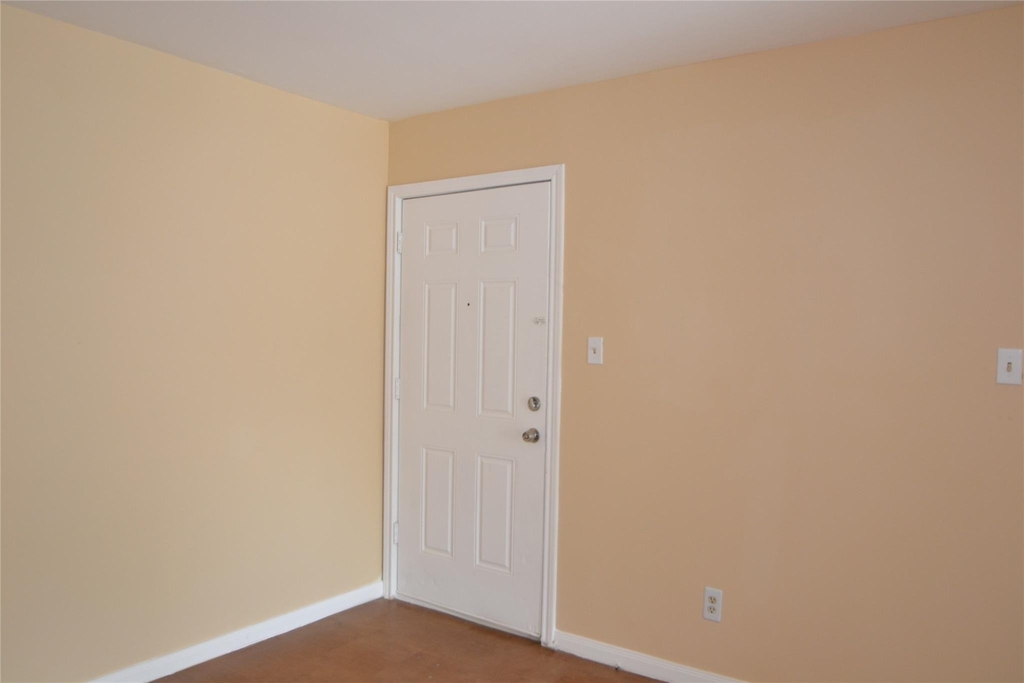 304 Dell Court - Photo 3