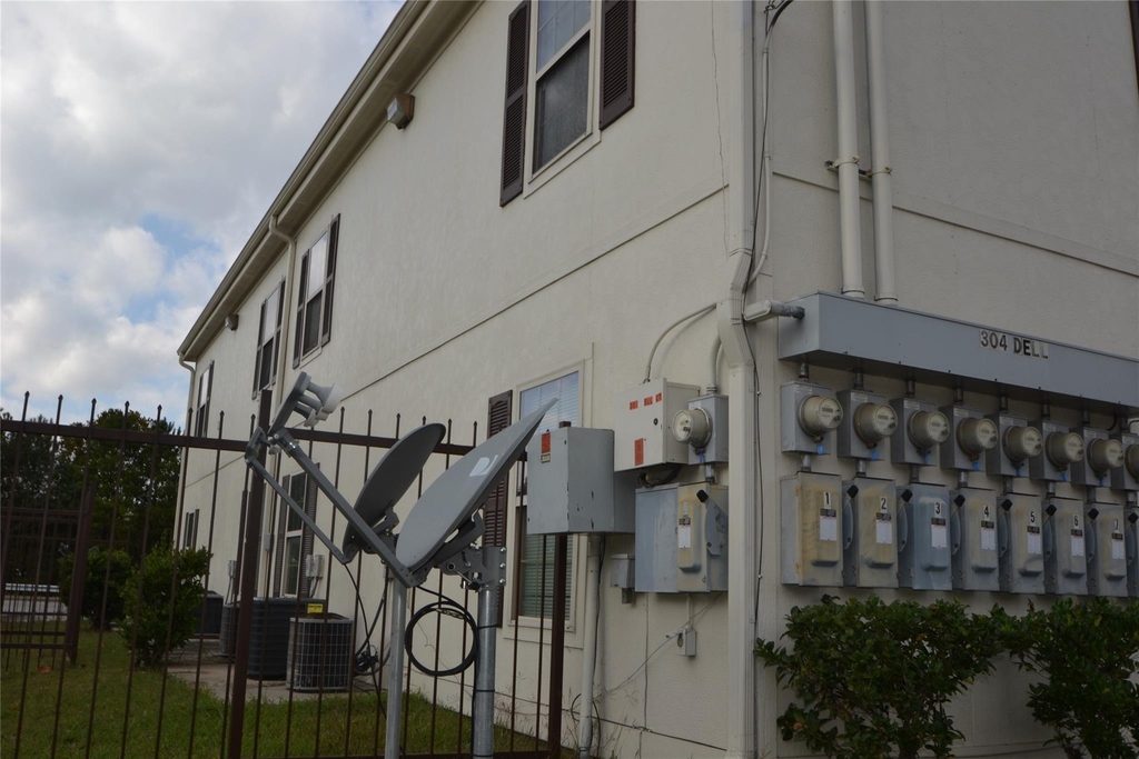 304 Dell Court - Photo 40