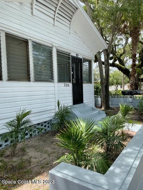 2206 Irwin Street - Photo 11