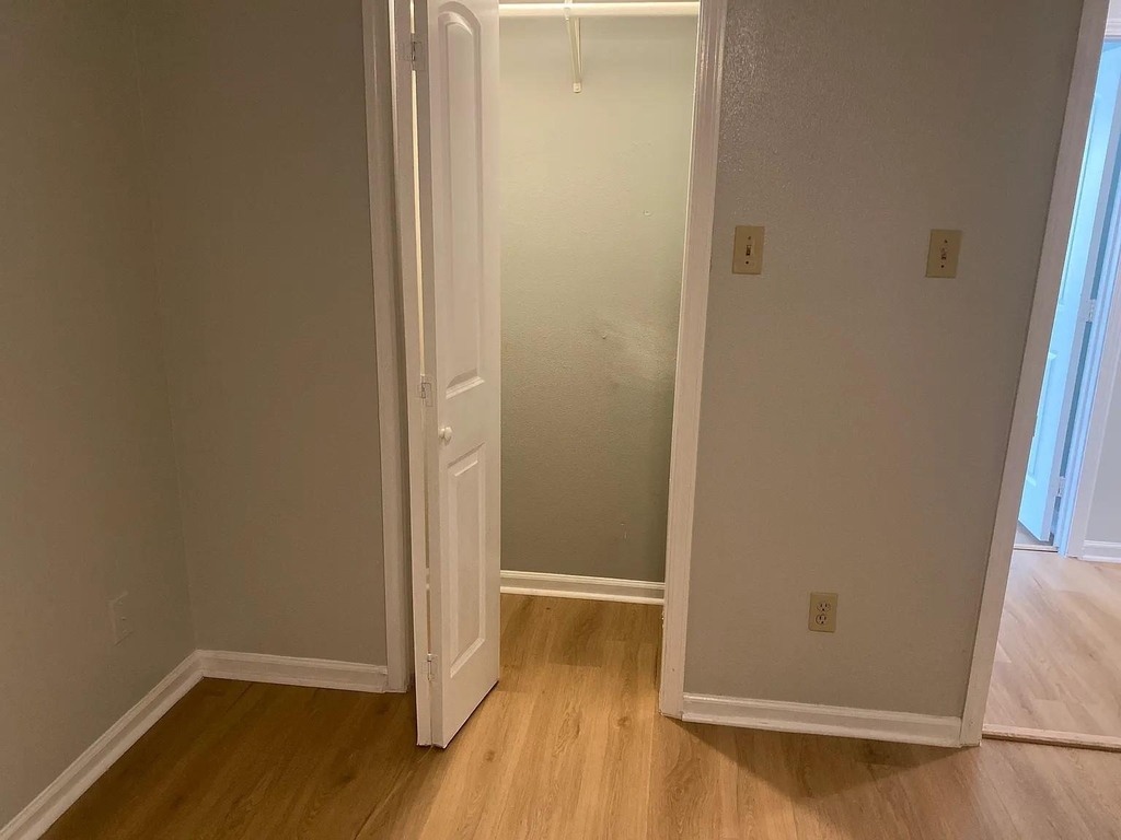 7813 Pruitt Drive - Photo 11