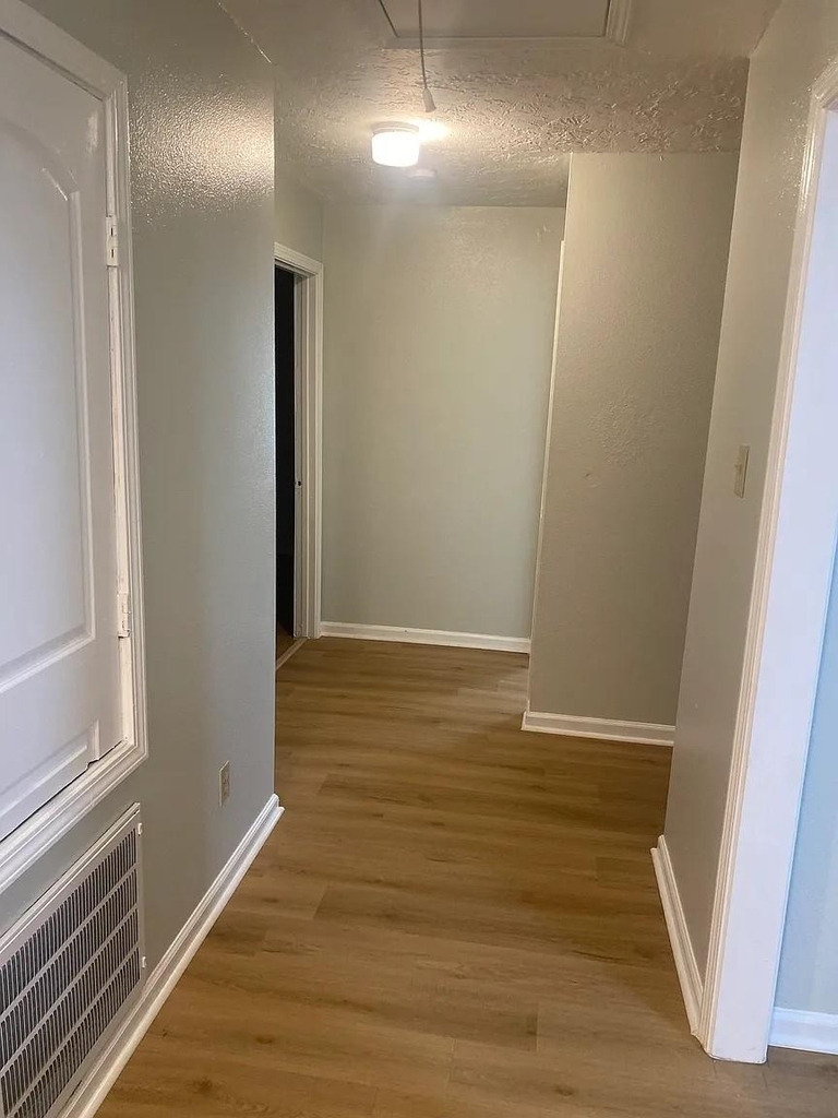 7813 Pruitt Drive - Photo 8