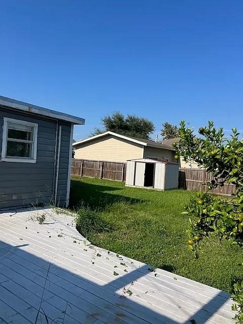7813 Pruitt Drive - Photo 1