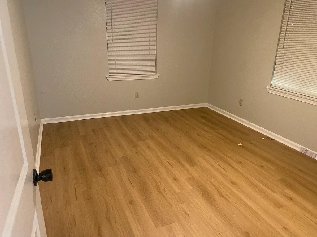 7813 Pruitt Drive - Photo 9