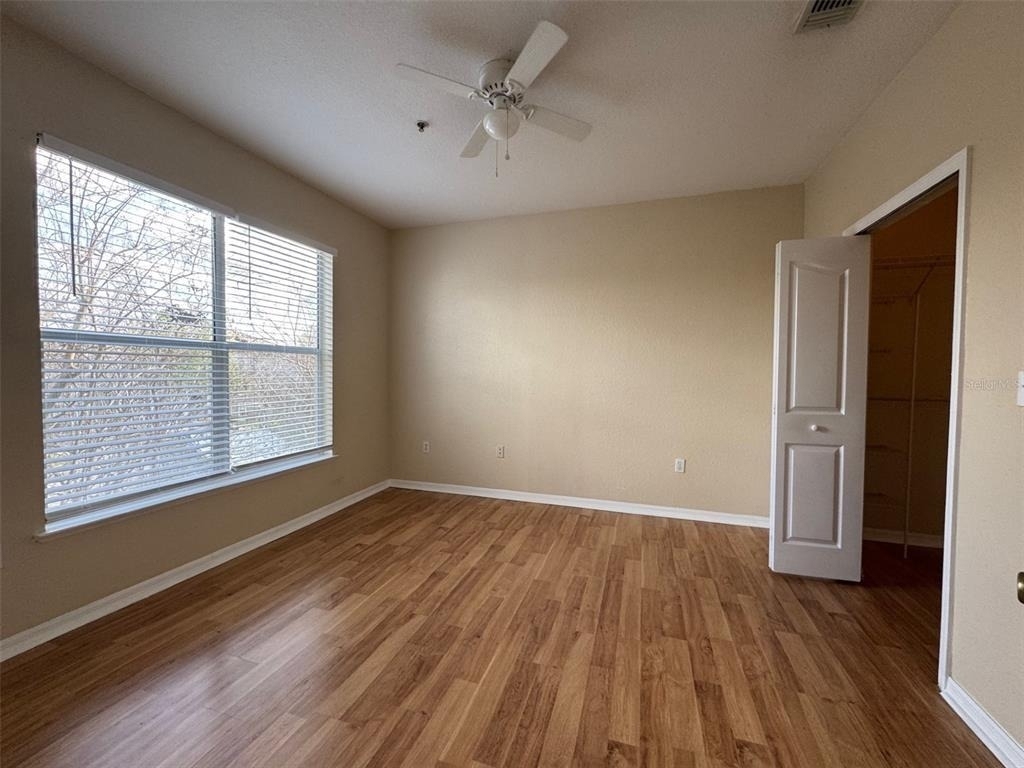 5817 Legacy Crescent Place - Photo 9