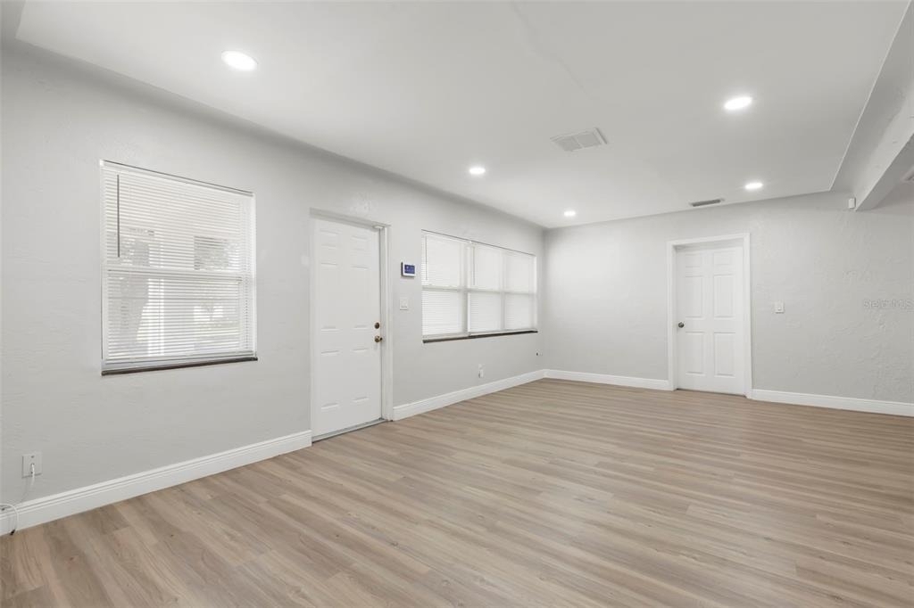 5590 Highland Street S - Photo 4