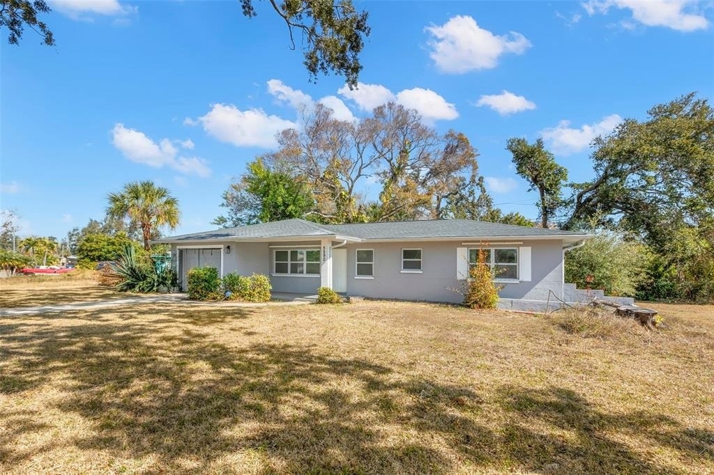 5590 Highland Street S - Photo 2