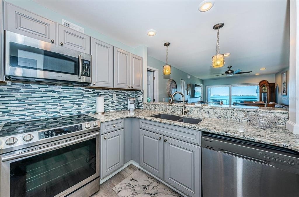 6265 Sun Boulevard - Photo 4