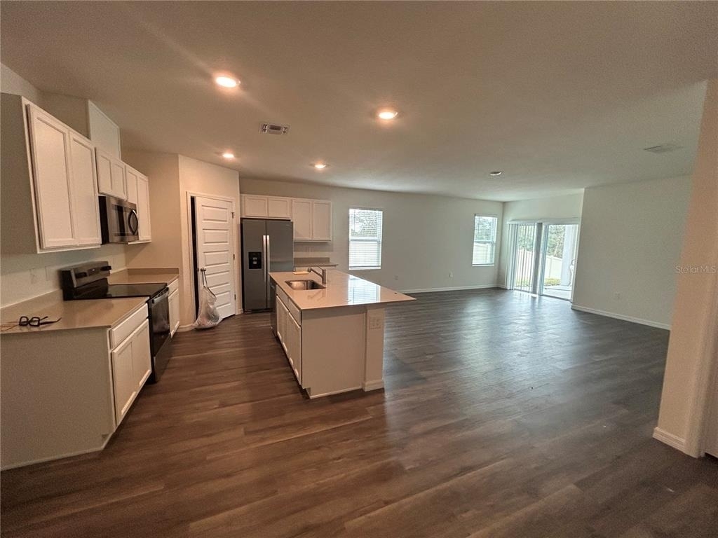 3377 Wakefield Drive - Photo 1