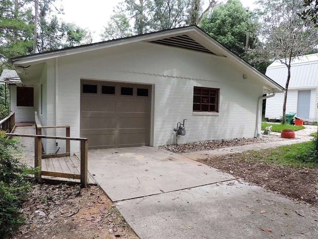 2049 Nw 9th Avenue - Photo 3
