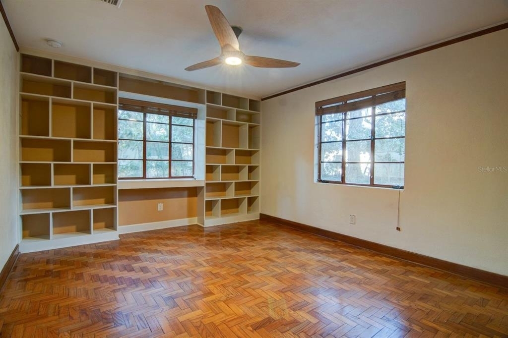 2049 Nw 9th Avenue - Photo 5