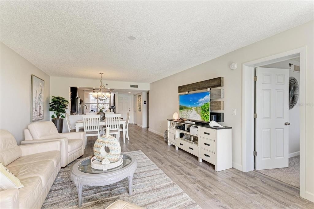 4480 Fairways Boulevard - Photo 8