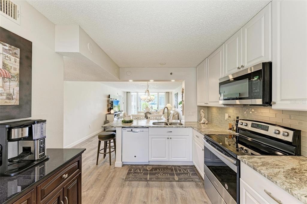 4480 Fairways Boulevard - Photo 14