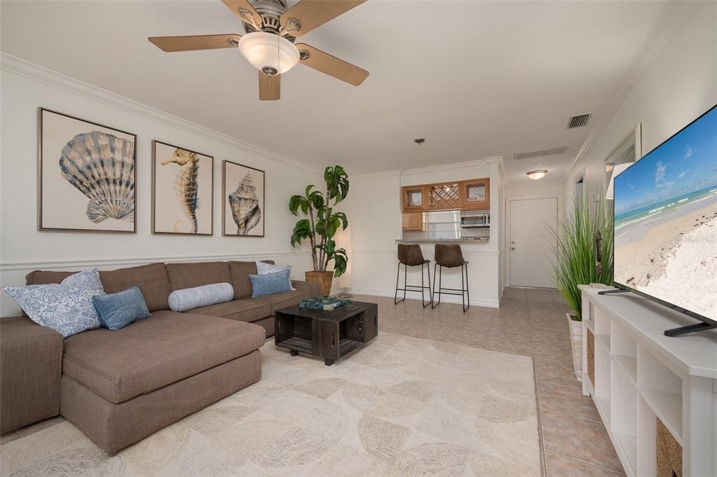 3360 S Osprey Avenue - Photo 5