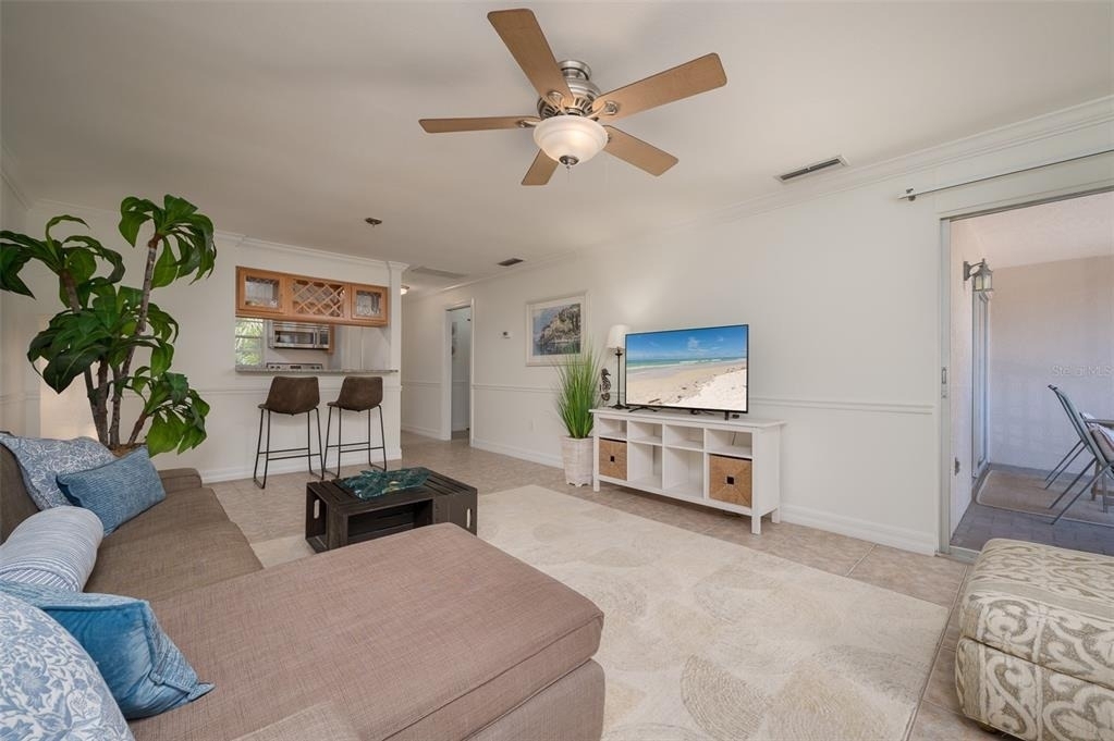 3360 S Osprey Avenue - Photo 6