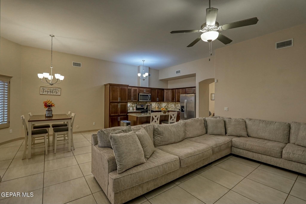 13677 Holbeck Street - Photo 3