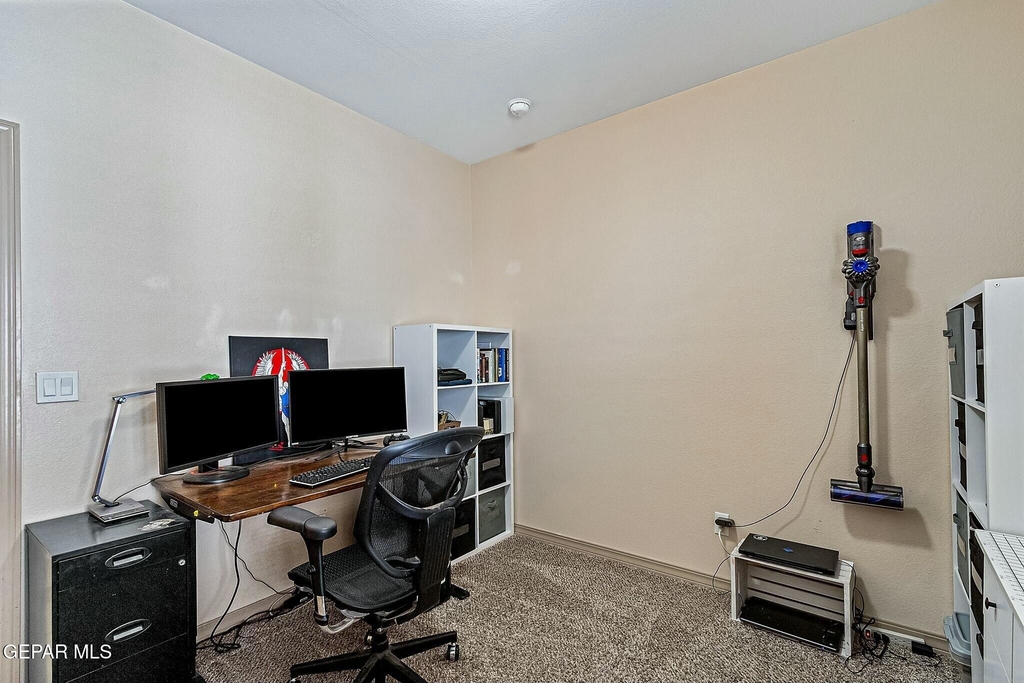 13677 Holbeck Street - Photo 20