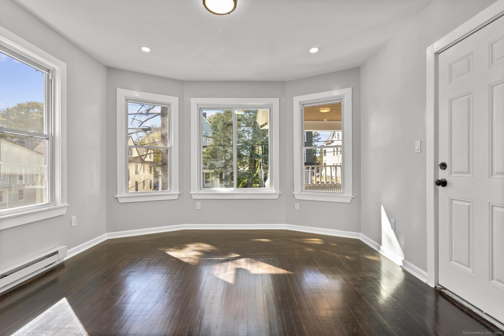 228 Cooke Street - Photo 1
